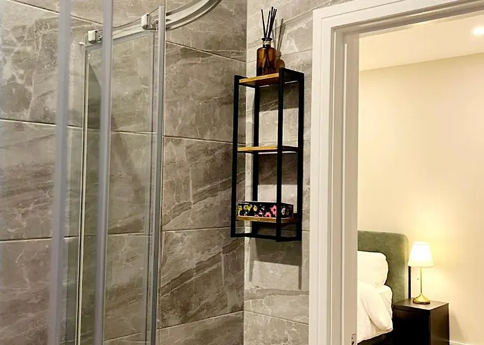 Attic In Citywest Séjour chez l'habitant